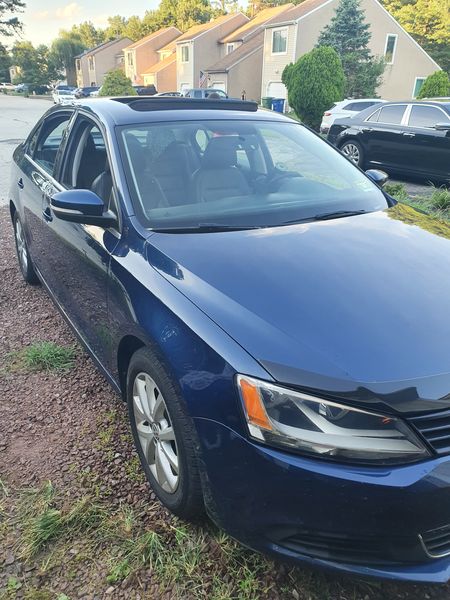 Volkswagen Jetta • 2014 • 135,000 mi 8