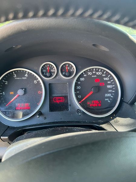 Audi A2 • 2004 • 242,000 km 8