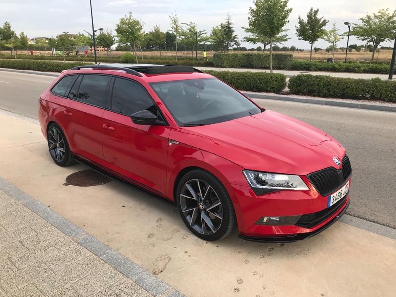 Škoda Superb Combi • 2017 • 132,000 km 2