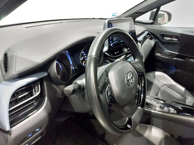 Toyota C-HR • 2020 • 48,755 km 6