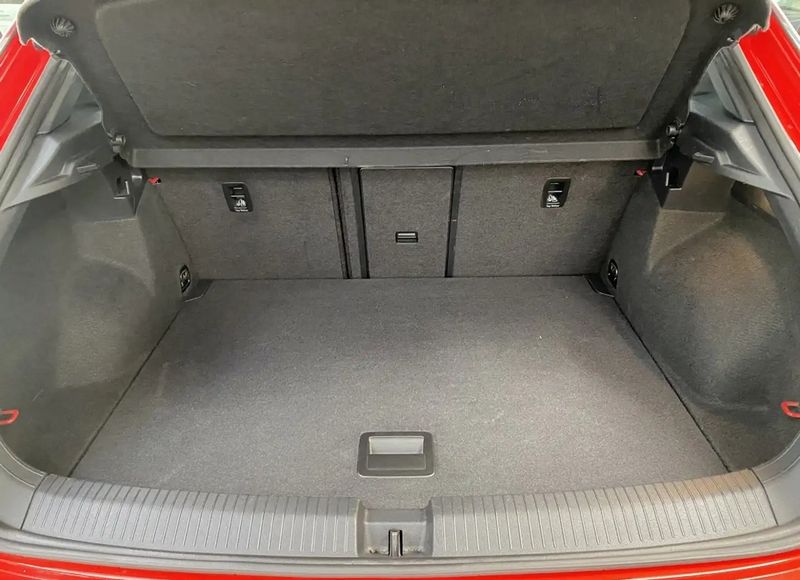 Volkswagen T-Cross • 2018 • 113,000 km 7