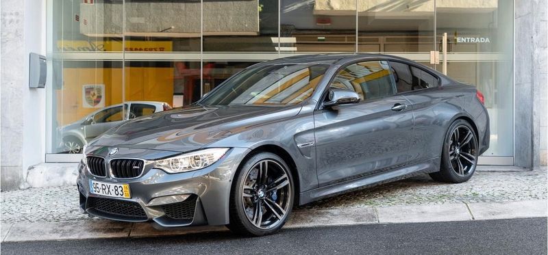 BMW M4 • 2016 • 40,000 km 1