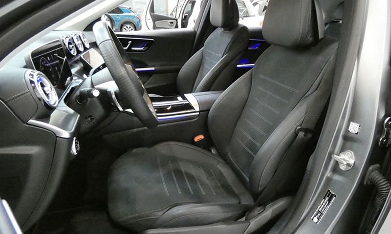 Mercedes-Benz C-Class • 2023 • 39,000 km 8