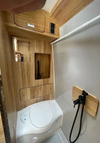 Mercedes-Benz Sprinter • 2019 • 156,000 km 8