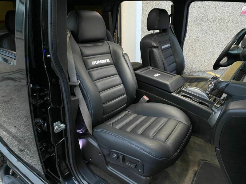 Hummer H2 • 2003 • 65,000 km 11