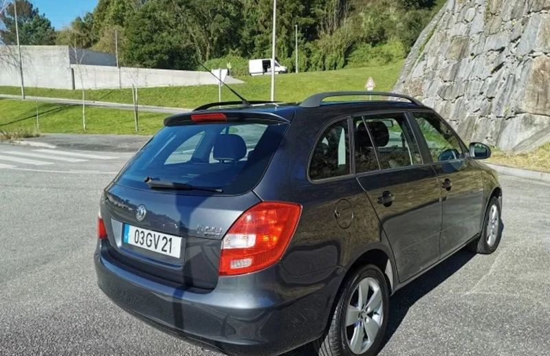 Škoda Fabia • 2008 • 156,725 km 3