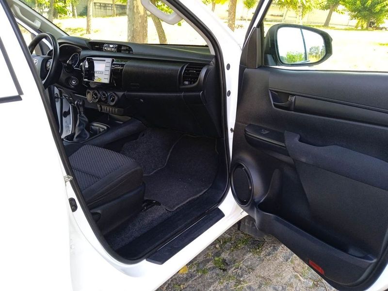 Toyota Hilux • 2018 • 250,000 km 3