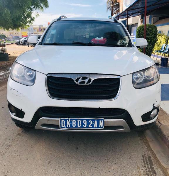 Hyundai Santa Fe • 2012 • 112,000 km 2