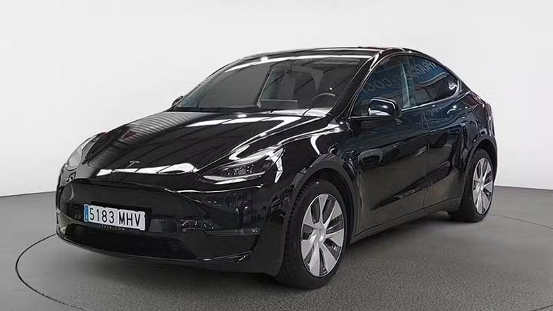 Tesla Model Y • 2023 • 84,413 km 1