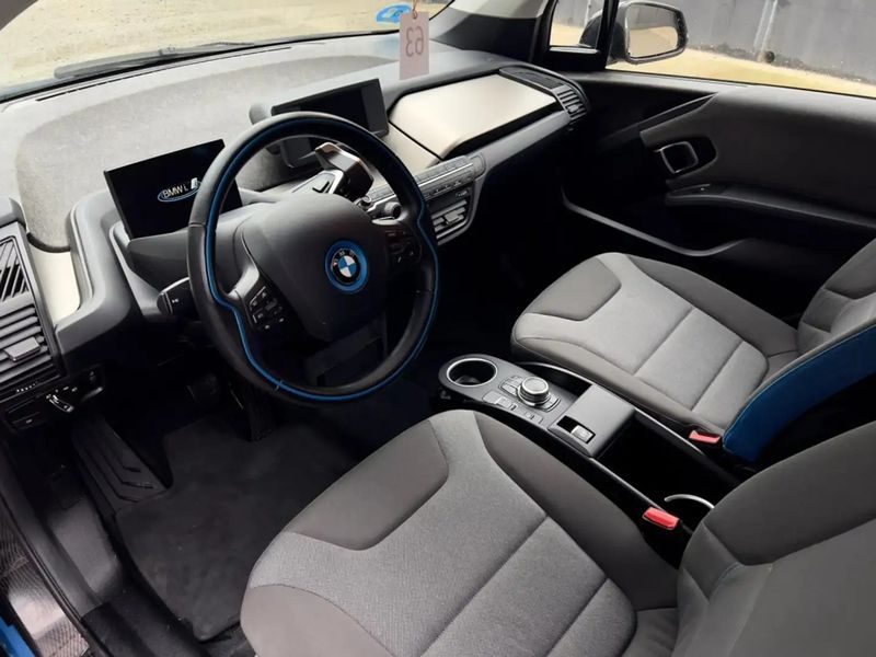 BMW i3 • 2019 • 68,000 km 5