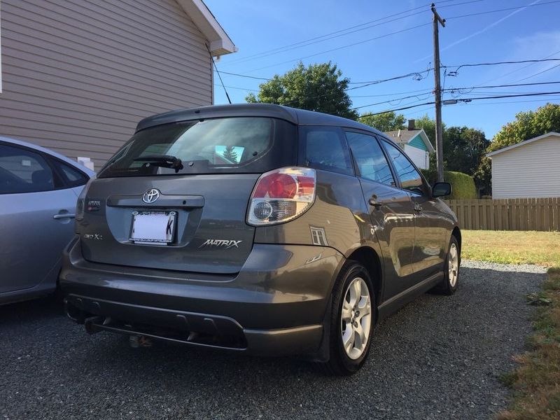 Toyota Matrix • 2010 • 21,350 km 2