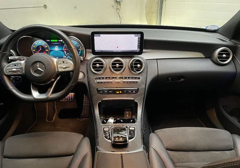 Mercedes-Benz C • 2020 • 75,000 km 2
