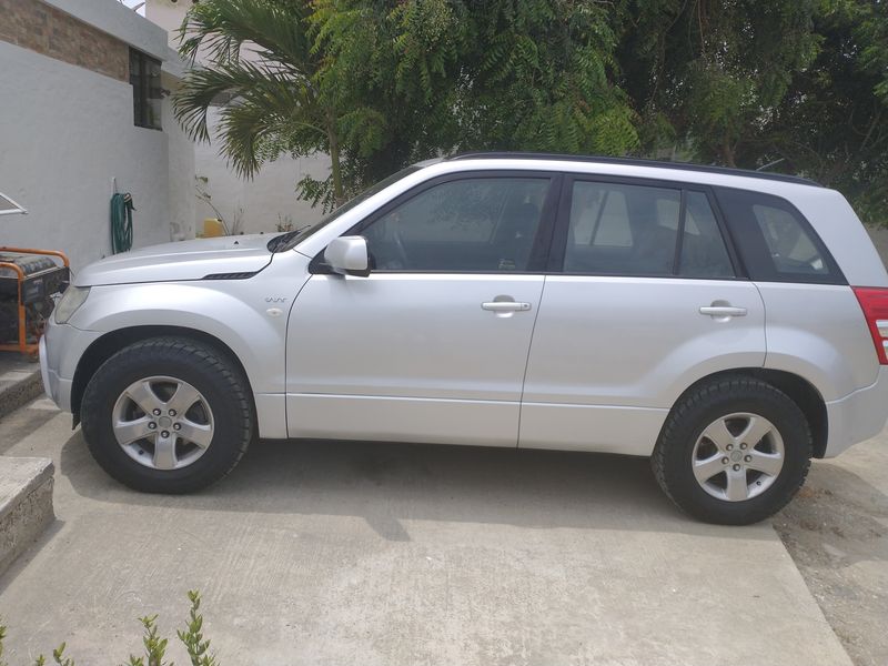 Suzuki Grand Vitara SZ • 2014 • 112,000 km 1