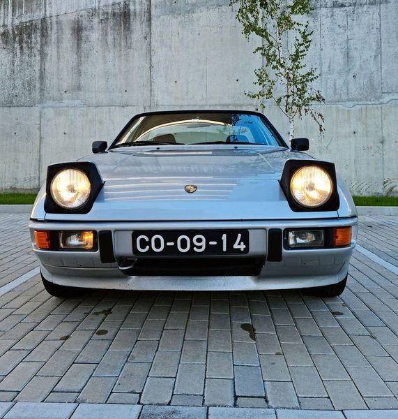 Porsche 924 • 1981 • 73,000 km 1