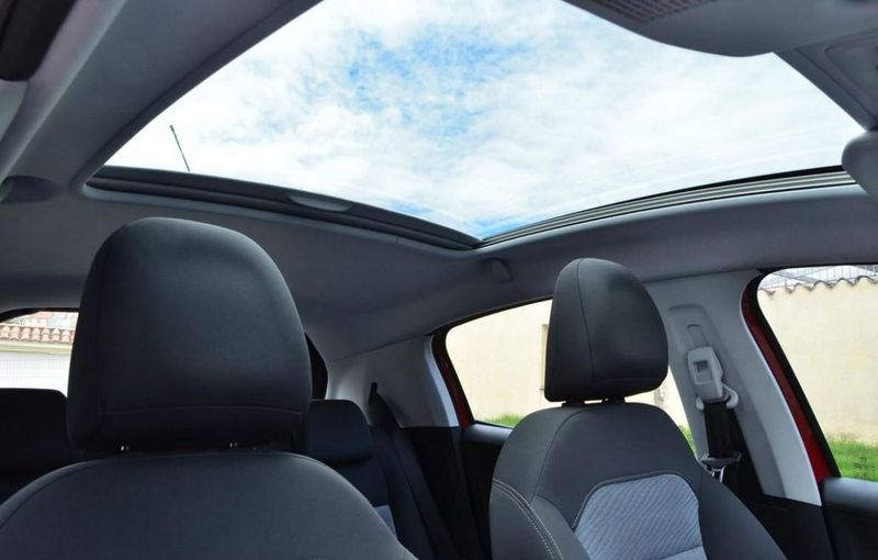 Peugeot 2008 • 2014 • 93,000 km 5