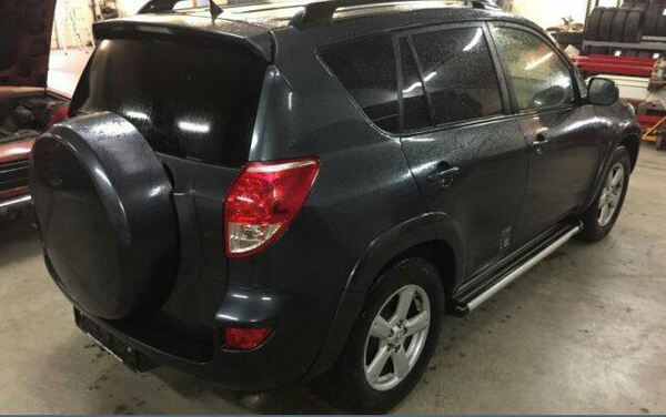 Toyota RAV4 • 2019 • 120,000 km 1