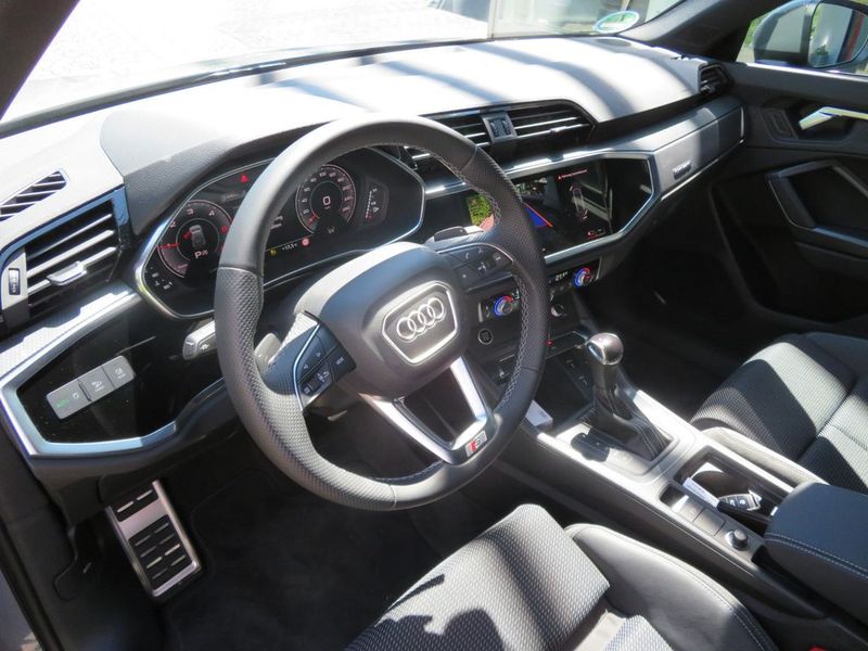 Audi Q3 • 2022 • 6,750 km 3