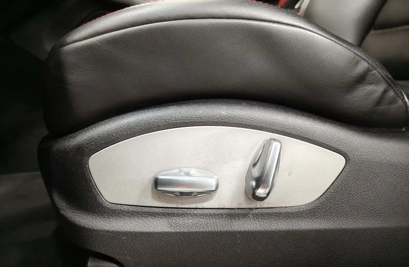 Porsche Macan • 2017 • 138,792 km 8