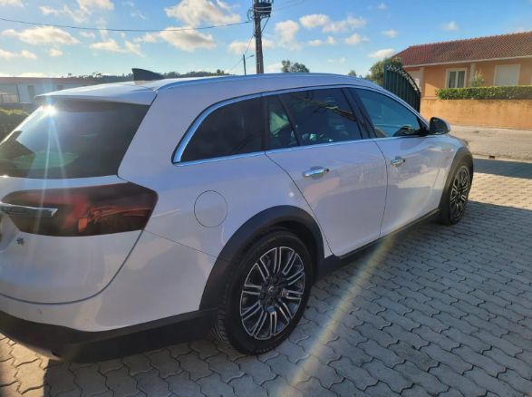 Opel Insignia • 2015 • 190,000 km 2