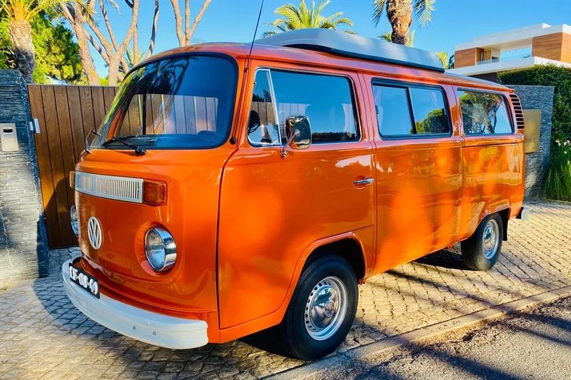 Volkswagen Caravelle • 1982 • 80,000 km 1