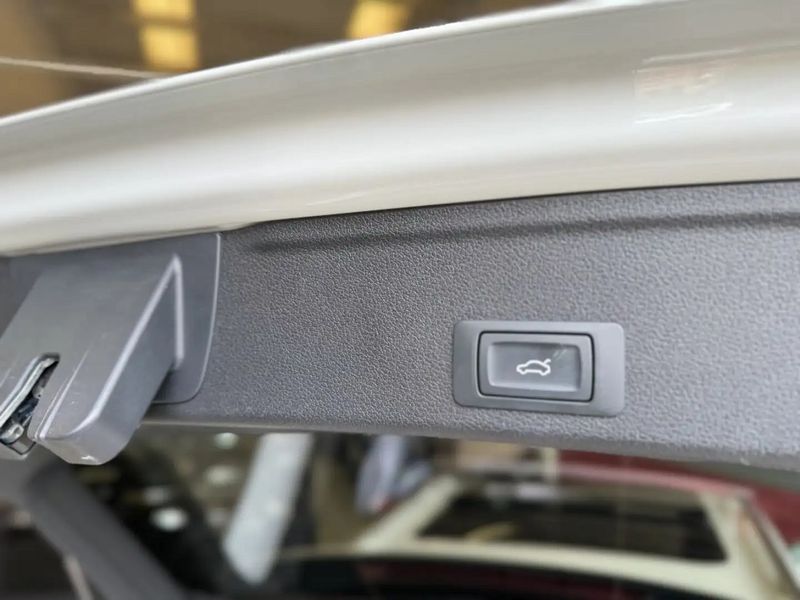 Audi A4 • 2021 • 59,000 km 11