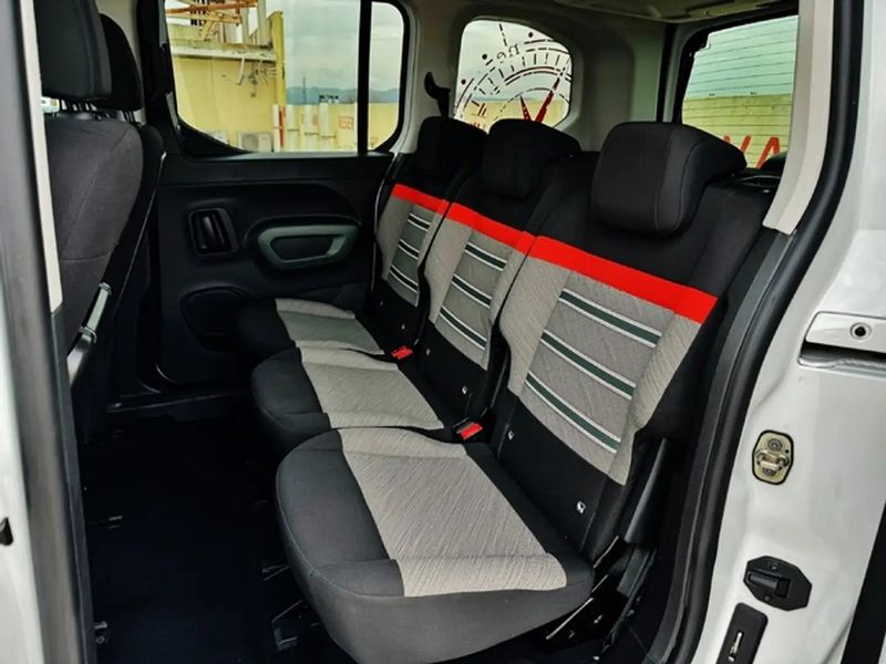 Citroën Berlingo • 2020 • 24,000 km 10