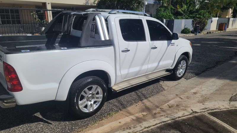 Toyota Hilux • 2008 • 0 km 12