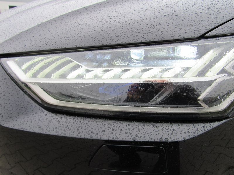 Audi A7 • 2019 • 81,141 km 2