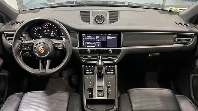 Porsche Macan • 2022 • 12,657 km 13