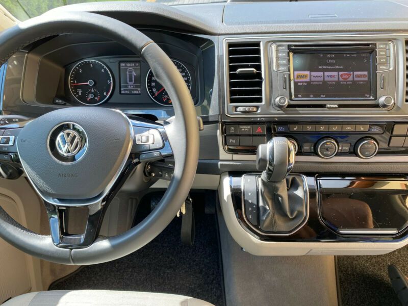 Volkswagen California • 2018 • 39,000 km 10