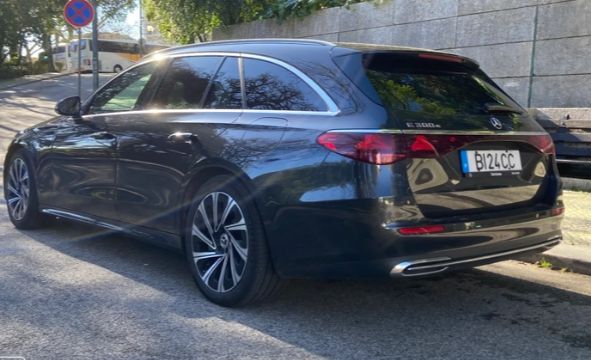 Mercedes-Benz E • 2024 • 41,800 km 3