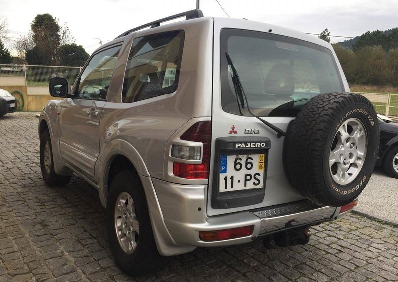 Mitsubishi Pajero • 2000 • 200,000 km 2