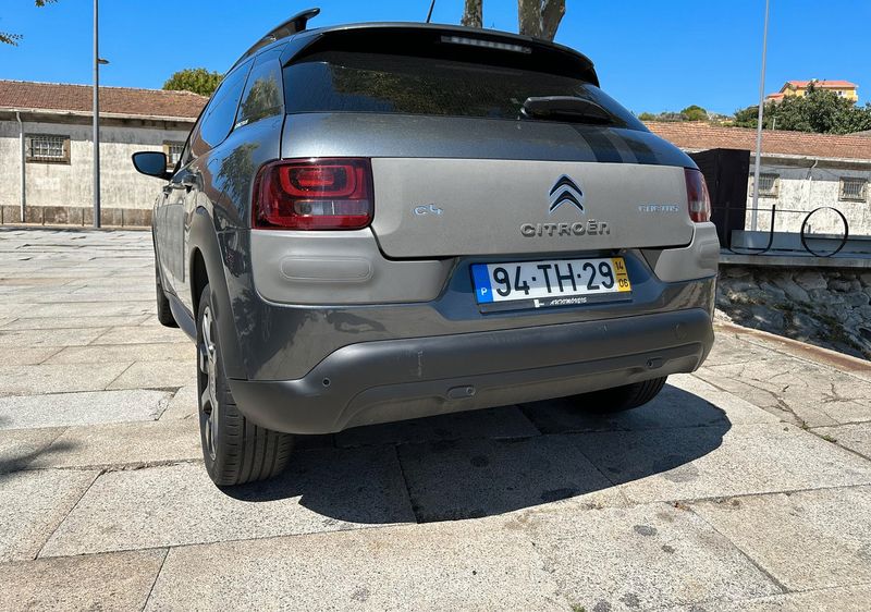 Citroën C4 • 2014 • 200,000 km 2