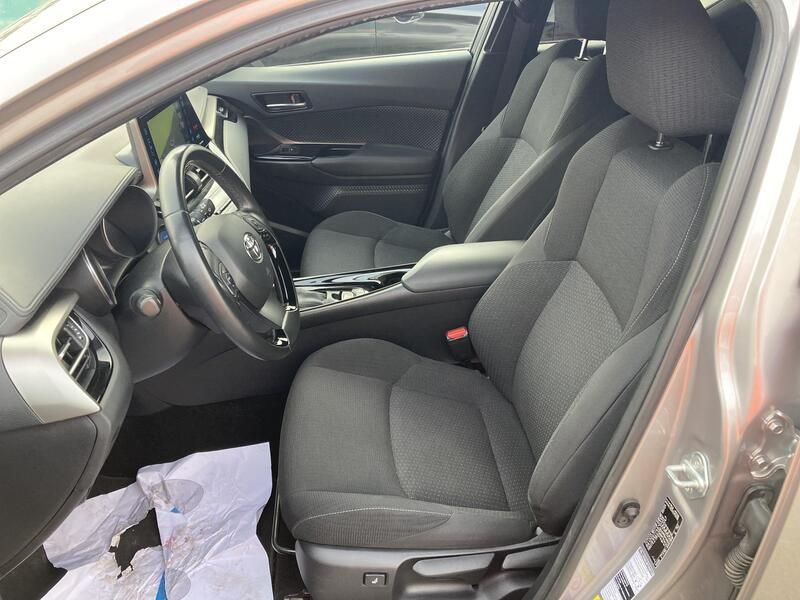 Toyota C-HR • 2019 • 63,000 km 2