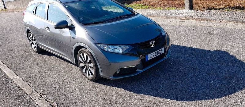 Honda Civic • 2014 • 160,000 km 1