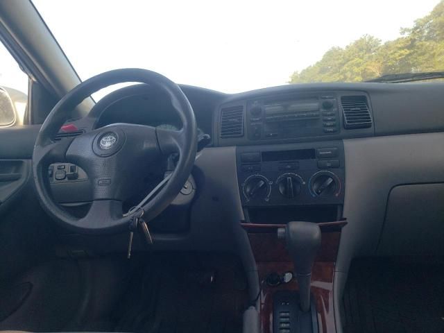Toyota Corolla • 2003 • 12 km 7