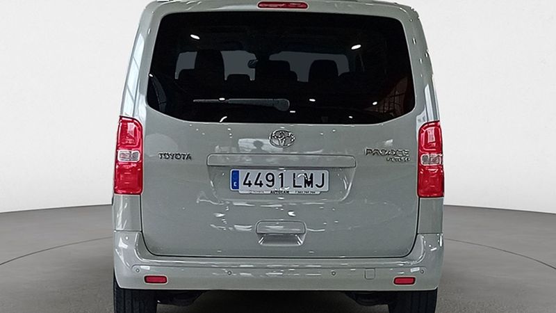 Toyota Verso • 2021 • 101,823 km 13