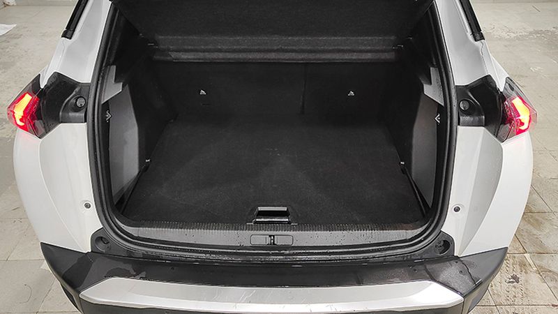 Peugeot 2008 • 2022 • 108,648 km 8