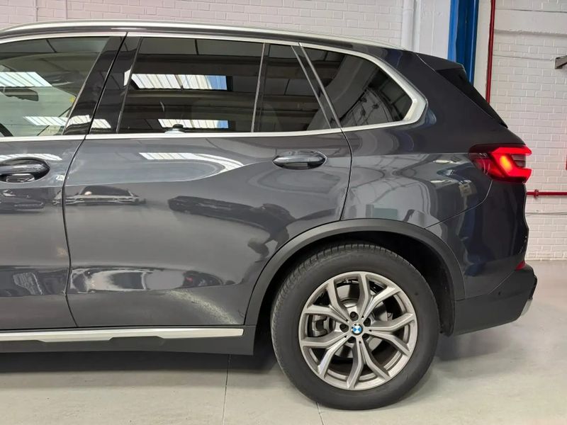 BMW X5 • 2020 • 57,100 km 6