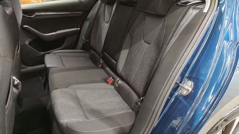 Škoda Octavia • 2020 • 58,659 km 11