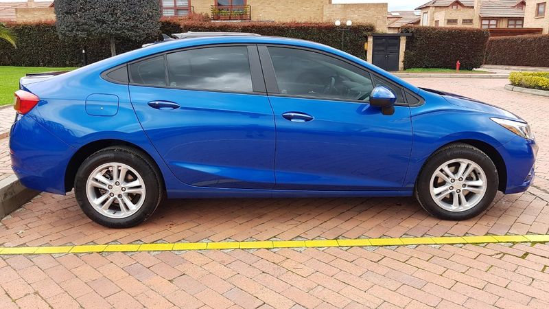 Chevrolet Cruze • 2017 • 85,000 km 3