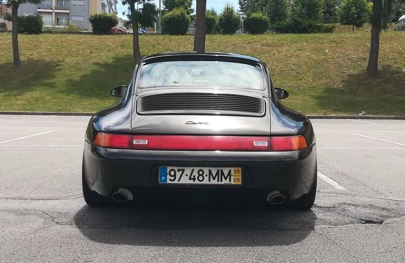 Porsche 924 • 1995 • 130,000 km 3