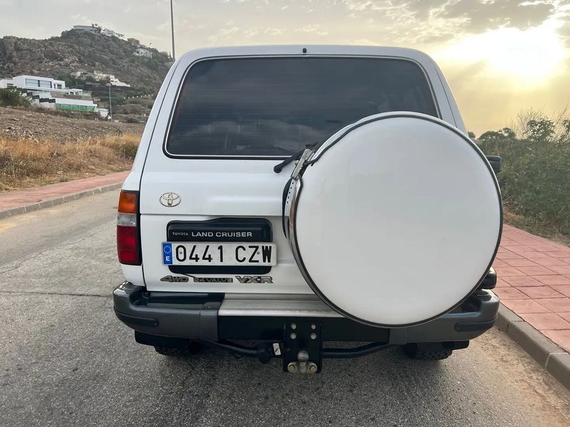 Toyota Land Cruiser • 1997 • 272,000 km 2