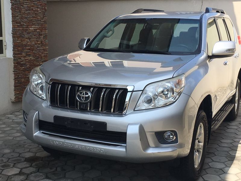 Toyota Land Cruiser • 2012 • 34 km 1