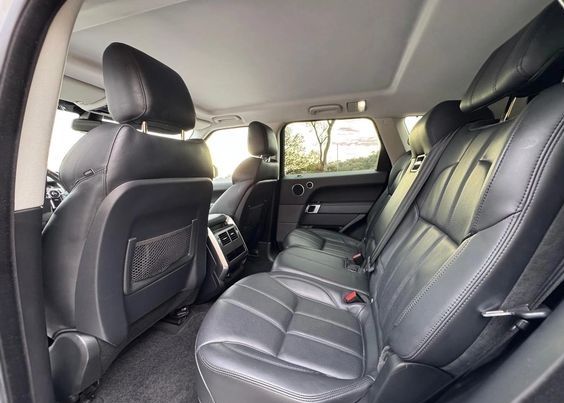 Land Rover Range Rover Sport • 2015 • 92,400 km 6