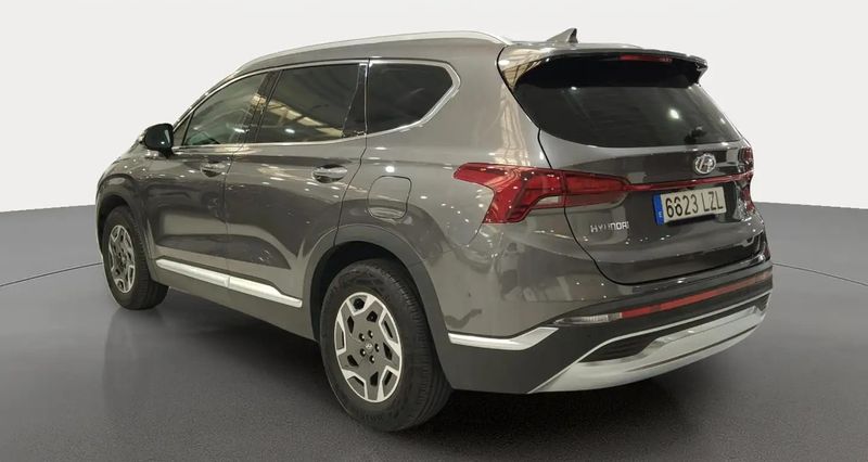 Hyundai Santa Fe Hybrid • 2022 • 36,019 km 4