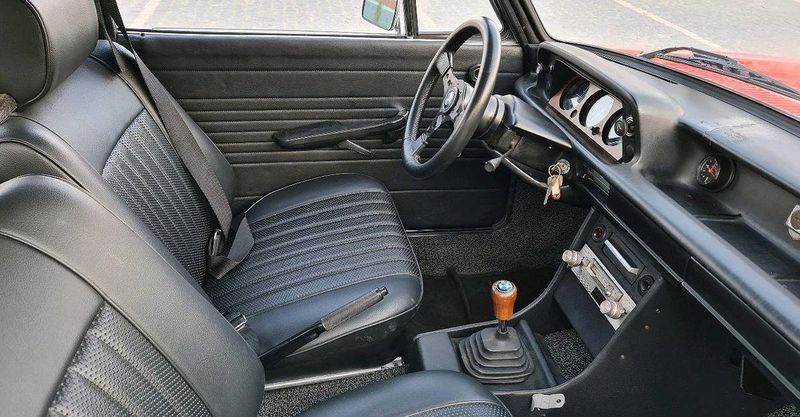 BMW 2 Series • 1972 • 4,600 km 3