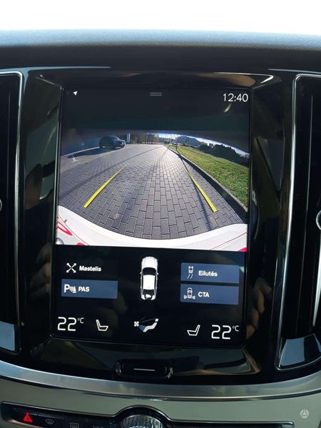 Volvo S60 • 2019 • 88,000 km 11