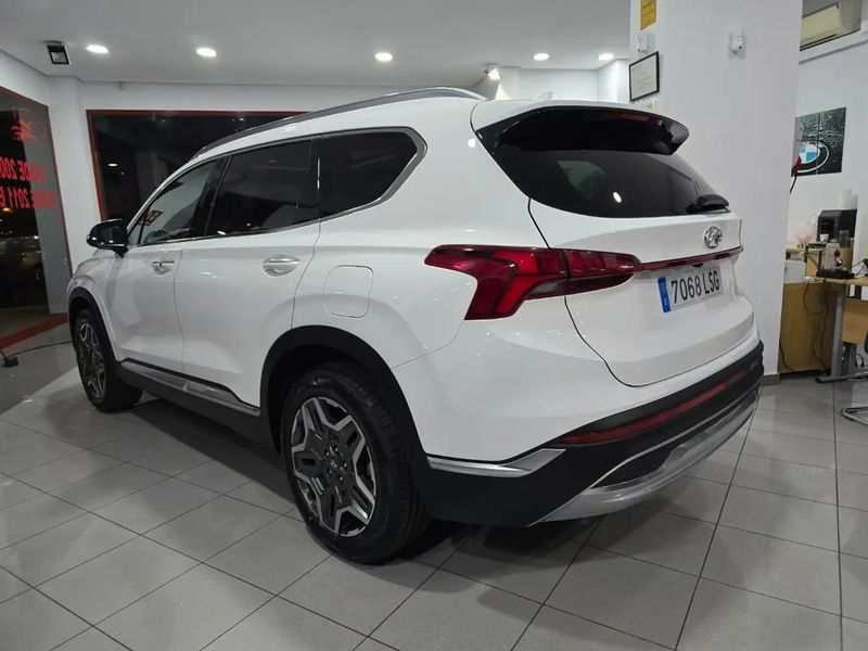 Hyundai Santa Fe • 2021 • 74,000 km 14