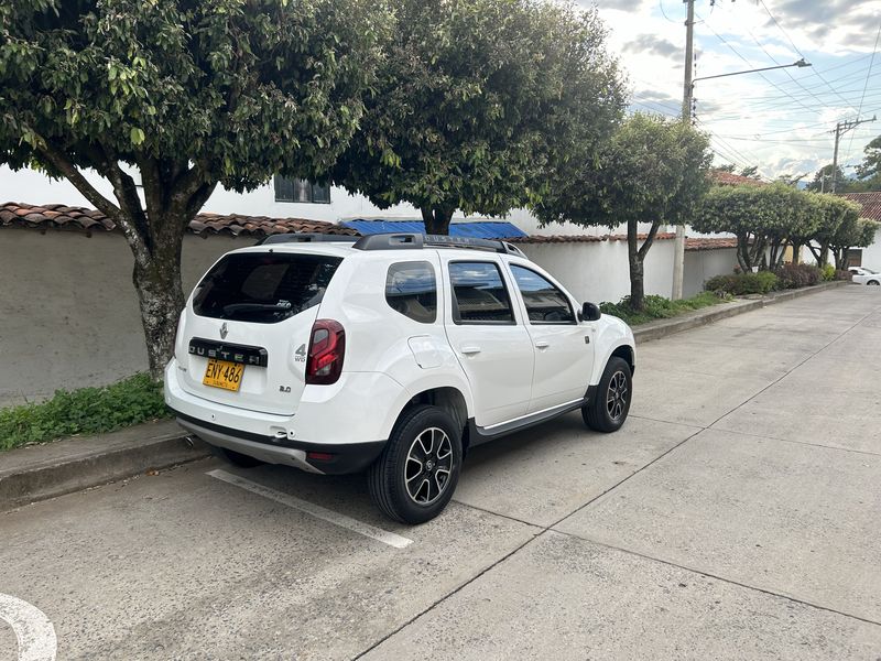 Renault Duster • 2019 • 67,200 km 12